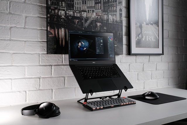 1746948969159082.jpg laptop-6332543_640.jpg